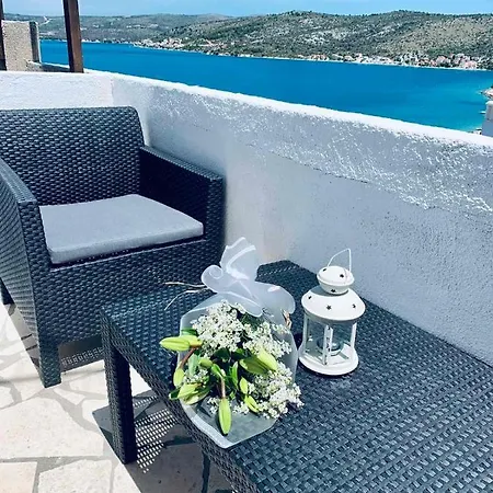 Tolic Apartment