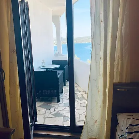 Tolic Apartment Razanj