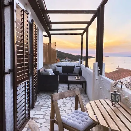 Tolic Apartment